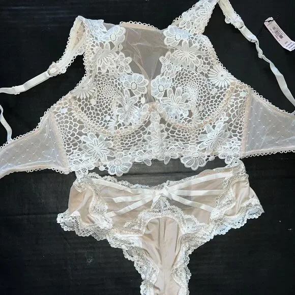 Victoria's Secret 32B,32C BRA SET+CORSET TOP+XS TEDDY BEIGE white APPLIQUE mesh